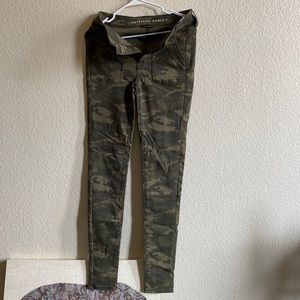 Camo American Eagle jeans